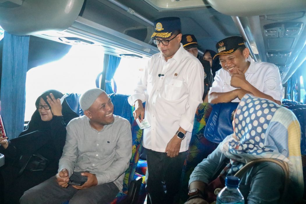 Menteri Perhubungan Cek Kesiapan Angkutan Balik di Tasikmalaya