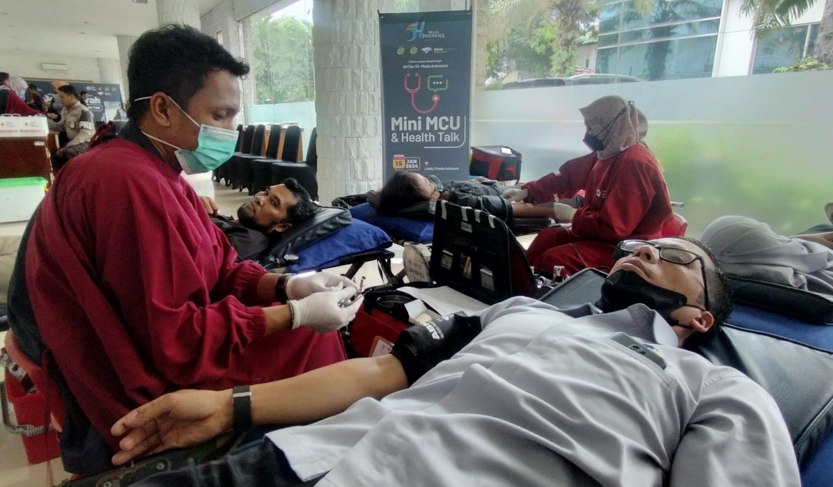 300 Karyawan Media Group Ikuti Donor Darah dan MCU